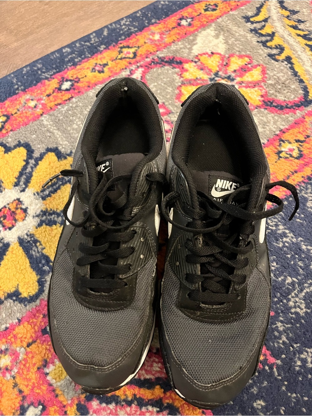 Nike Men's Black and White Running Sneakers